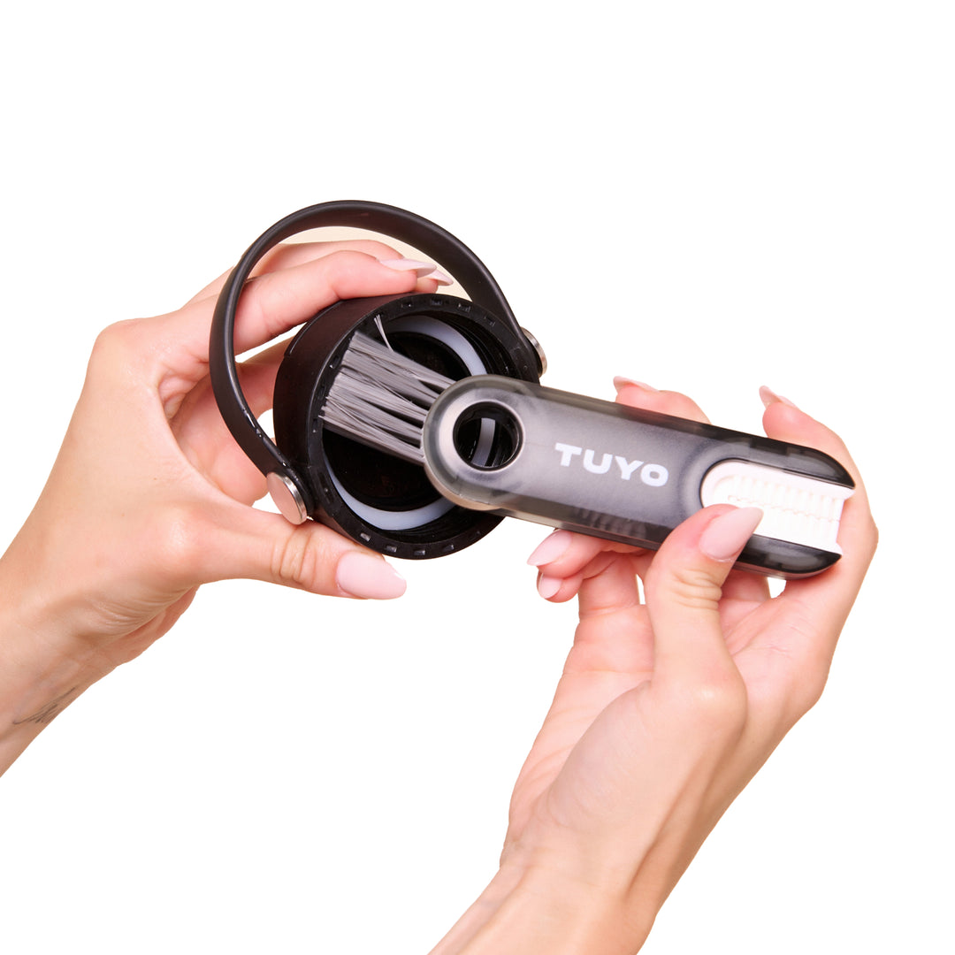 A cleaning brush da Tuyo. Limpador de garrafa